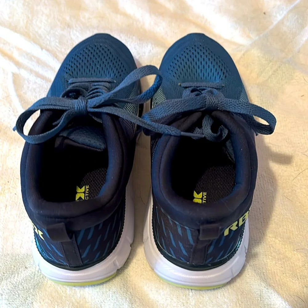 RBX Kids Athletic low top running sneakers Avert-GR Blue/Navy/Lime Size 3 no box